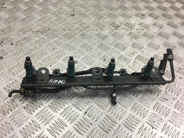 Форсунка топливная для Suzuki Grand Vitara 2005-2014 на фотографиях