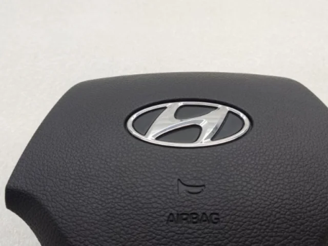 Подушка безопасности водителя для Hyundai Tucson TL 2015-2019 на фотографиях