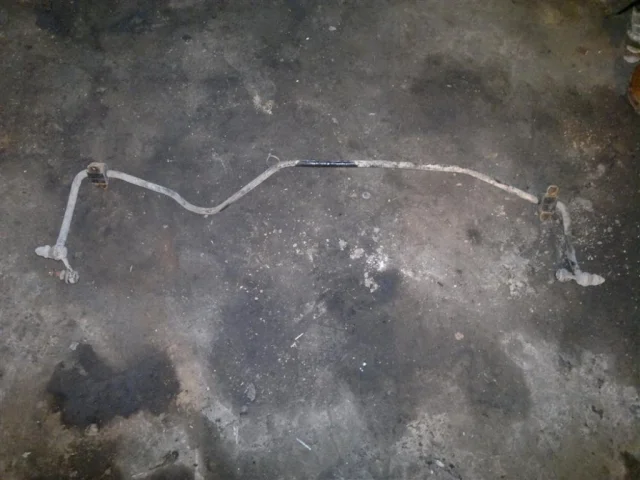 Стабилизатор поперечной устойчивости задний для Subaru Legacy Универсал BH/B12 1998-2003 на фотографиях