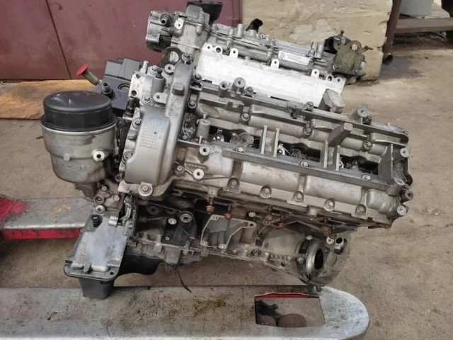 Двигатель без навесного для Mercedes-Benz GL class X164 2006-2012 на фотографиях