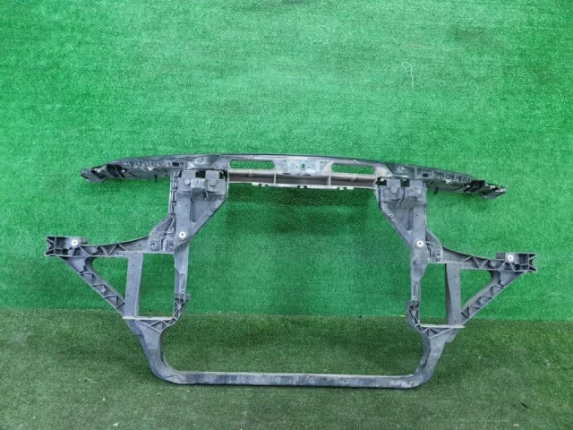 Панель радиатора (телевизор) для BMW X3 Е83 2003-2010 на фотографиях