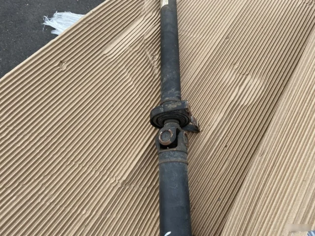 Карданный вал передний для Volvo XC90 I C 2002-2014 на фотографиях