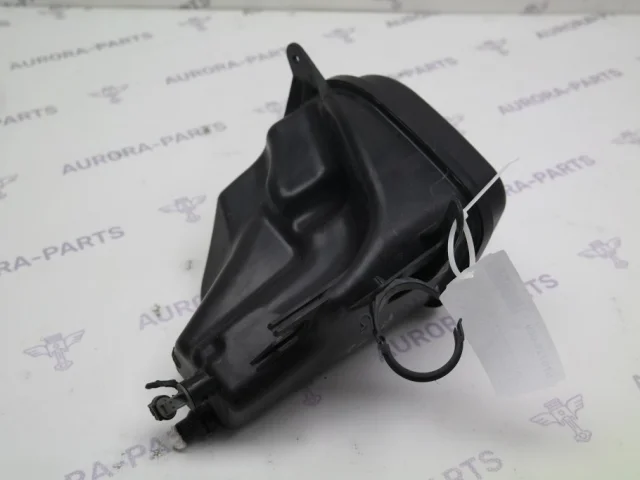 Расширительный бачок радиатора для BMW X5 Е70 2006-2013 на фотографиях