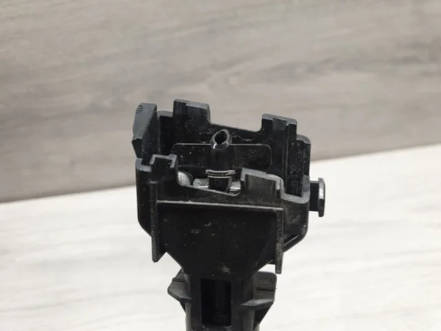 Форсунка фароомывателя правая для Mazda CX 5 KE 2011-2017 на фотографиях