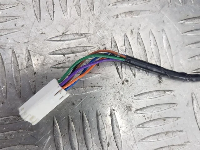 Стекла и зеркала для Mazda CX 7 ER 2006-2010 на фотографиях