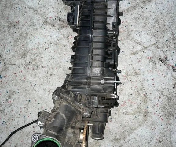 Впускной коллектор для BMW 3er F30 2011-2019 на фотографиях