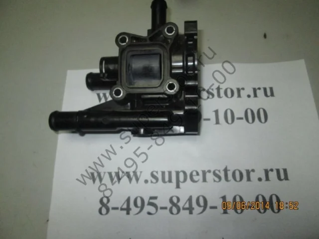 Корпус термостата системы охлаждения ДВС для Opel Astra J Седан 2011-2017 на фотографиях