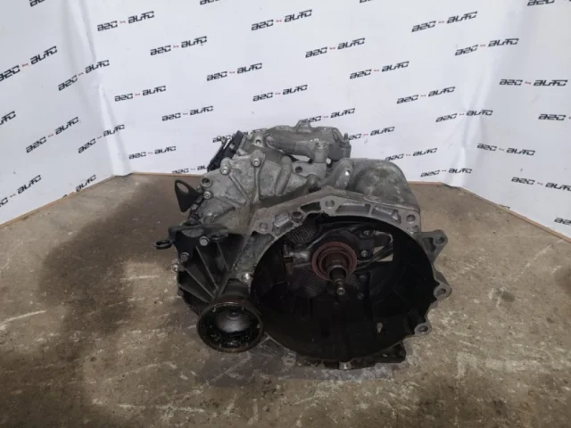 Вариатор для Volkswagen Passat (B6, Typ 3C) 2005-2010 на фотографиях