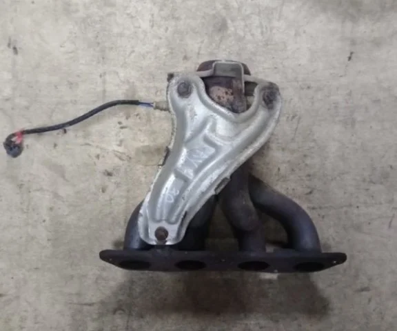 Выпускной коллектор для Toyota RAV4 XA30 2005-2012 на фотографиях