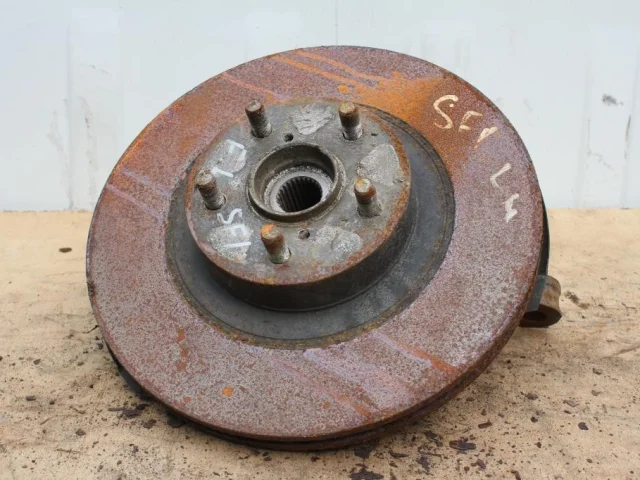 Кулак поворотный левый для Subaru Legacy Универсал BR/B14 2009-2015 на фотографиях