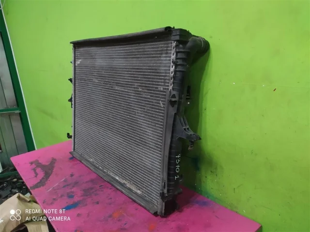 Радиатор охлаждения ДВС для Volkswagen Touareg I (7L) 2002-2010 на фотографиях