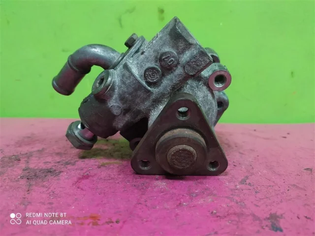 Насос ГУР для Volkswagen Touareg I (7L) 2002-2010 на фотографиях