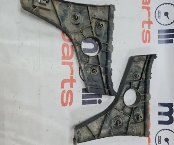 Кронштейн заднего бампера левый для Audi A6 C7 2010-2018 на фотографиях