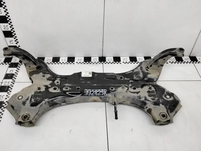 Подрамник двигателя для Hyundai Solaris 2 (2017-2022) на фотографиях