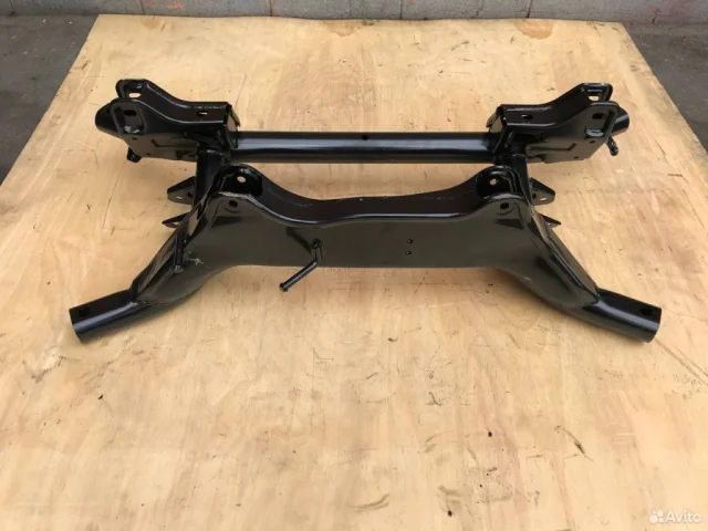 Задняя балка для Mitsubishi ASX I 2010-2012 на фотографиях