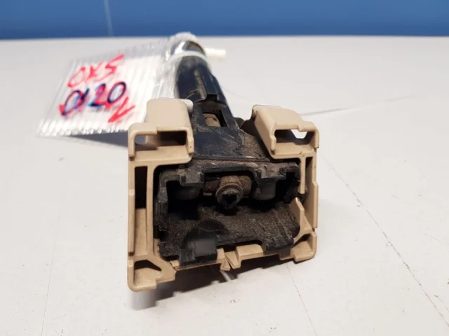 Форсунка фароомывателя левая для Mazda CX 5 KE 2011-2017 на фотографиях