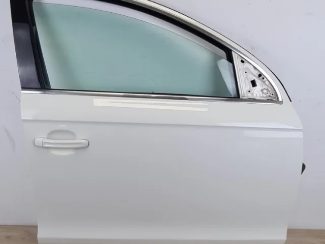 Дверь передняя правая для Audi Q7 4L 2005-2015 на фотографиях