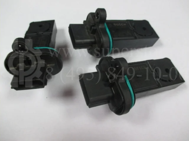 Датчик массового расхода воздуха для Opel Mokka 2012-2016 на фотографиях