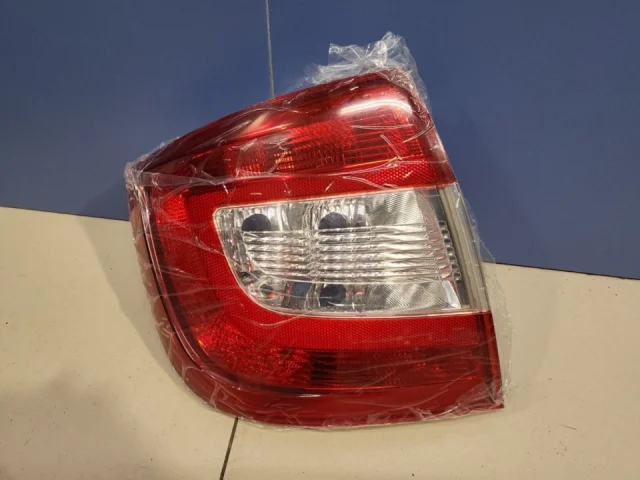 Фонарь левый для Skoda Rapid I rest NH3 2017-2020 на фотографиях