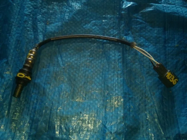 Лямбда-зонд (верхний) для Toyota RAV4 XA20 2000-2005 на фотографиях