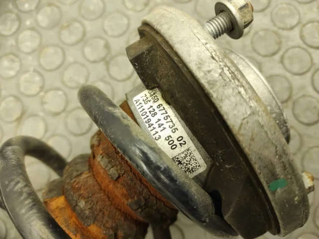 Пружина амортизатора задняя для BMW 5er Ф10 2010-2013 на фотографиях