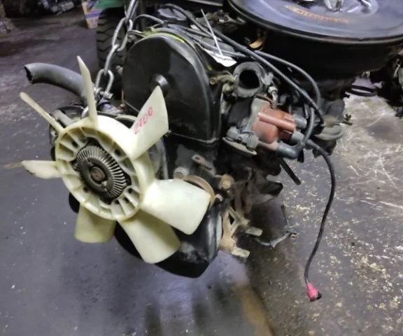 Двигатель без навесного для Mitsubishi Outlander 1 CU0W 2002-2009 на фотографиях