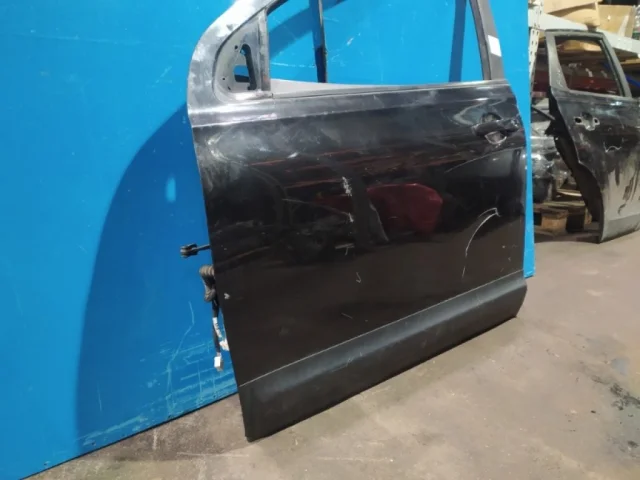 Накладка на дверь передняя левая для Nissan Qashqai J10 2006-2013 на фотографиях