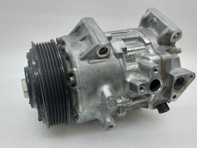 Компрессор кондиционера для Toyota RAV4 XA50 2019+ на фотографиях