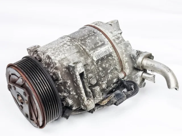Компрессор кондиционера для Nissan Serena C26 2010-2016 на фотографиях