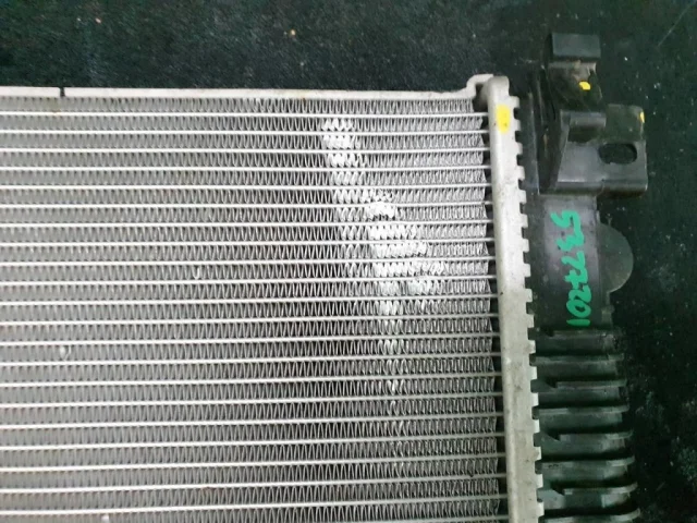 Радиатор охлаждения ДВС для BMW 3er G20 2018+ на фотографиях