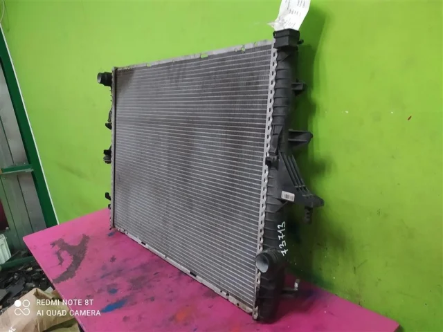 Радиатор охлаждения ДВС для Volkswagen Touareg I (7L) 2002-2010 на фотографиях