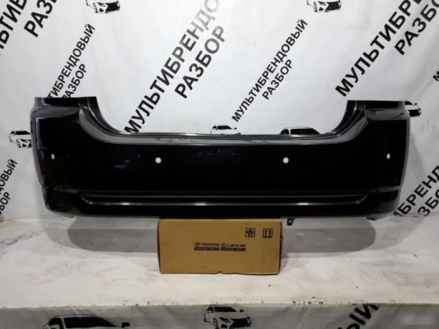 Бампер задний для Toyota Corolla E120/E130 Хэтчбек 2001-2007 на фотографиях