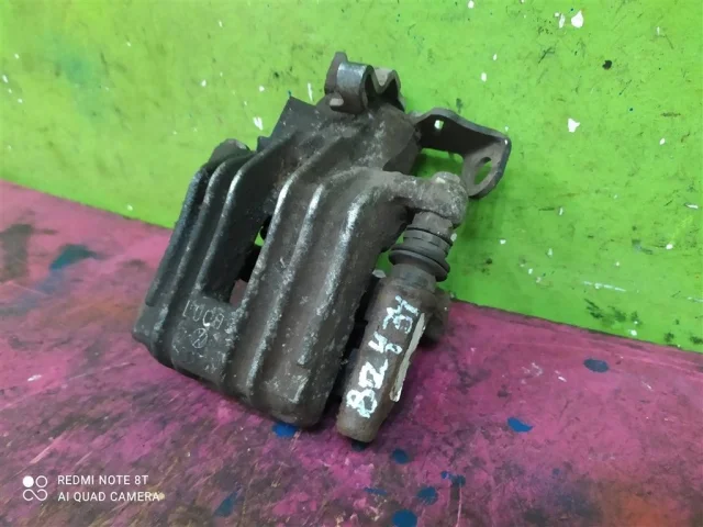Суппорт задний левый для Volkswagen Polo V (6C) Седан 2015-2020 на фотографиях