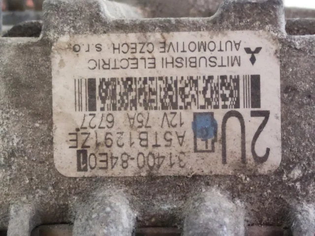 Генератор для Suzuki Swift Хэтчбек 5-d 2004-2010 на фотографиях