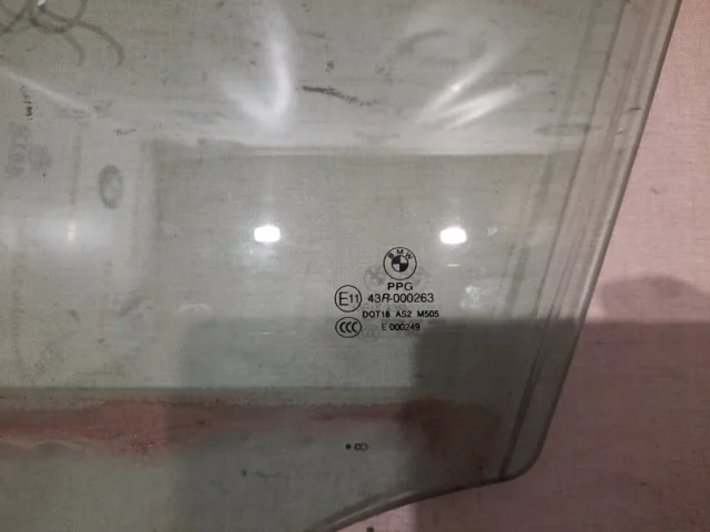 Стекло двери переднее правое для BMW X6 Е71 2007-2012 на фотографиях