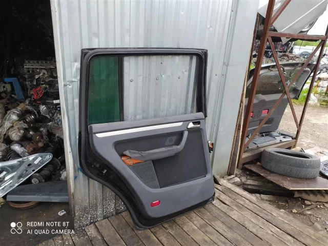 Дверь задняя левая для Volkswagen Touran 1T 2003-2015 на фотографиях
