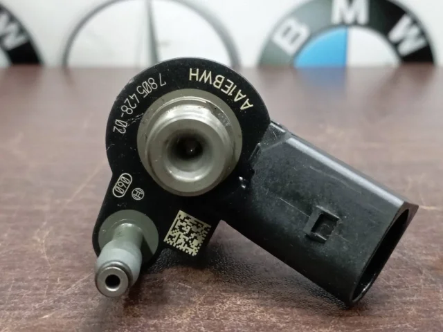 Форсунка топливная для BMW 3er Е90 2005-2011 на фотографиях