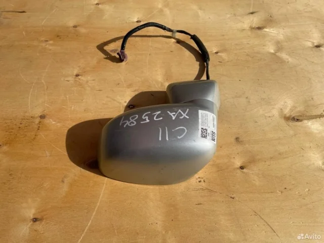 Стекла и зеркала для Nissan Tiida SC11 Седан 2007-2014 на фотографиях