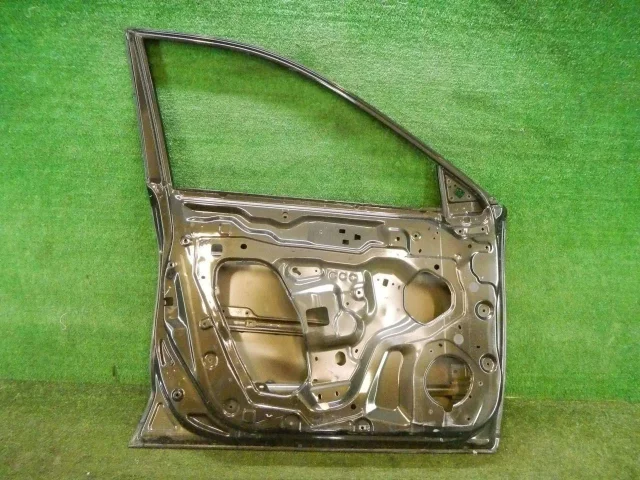 Дверь передняя левая для Nissan X-Trail T32 JDM 2013-2022 на фотографиях