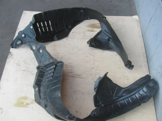 Крылья для Nissan Teana J32 2008-2013 на фотографиях