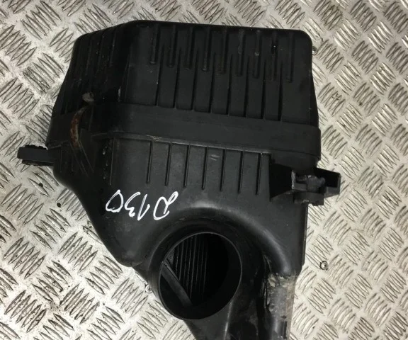 Корпус воздушного фильтра для Suzuki Grand Vitara 2005-2014 на фотографиях