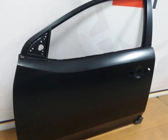 Дверь передняя левая для Kia Cerato TD 2009-2013 на фотографиях