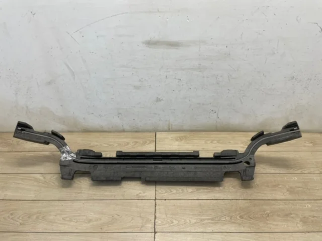 Абсорбер переднего бампера для Audi Q7 4M 2015+ на фотографиях