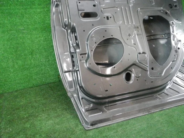 Дверь передняя правая для Ford Explorer U502 rest 2014-2019 на фотографиях