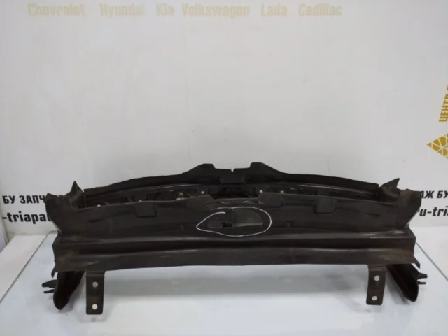 Воздуховод радиатора левый верхний для BMW 3er F30 2011-2019 на фотографиях