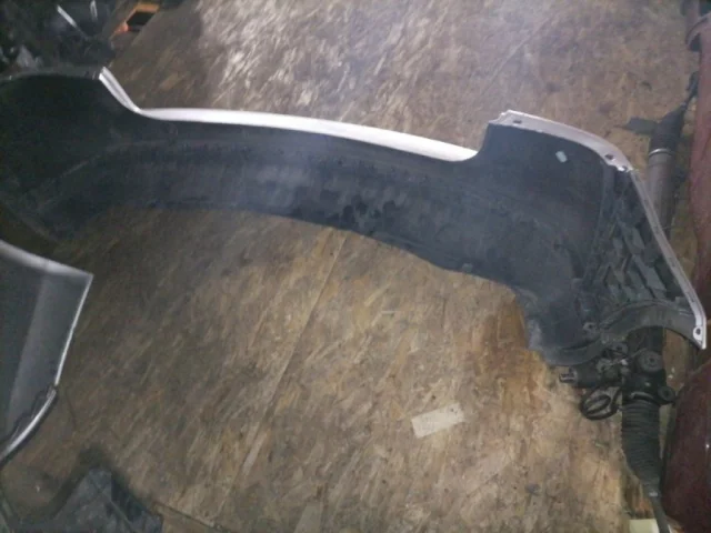 Бампер для Volkswagen Touran 1T 2003-2015 на фотографиях