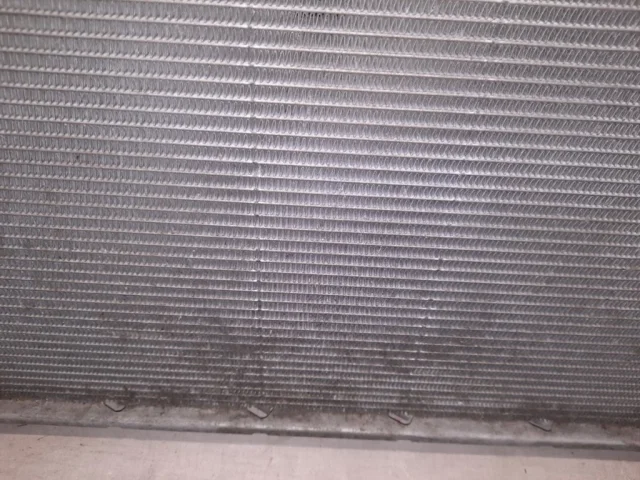 Радиатор охлаждения ДВС для Mercedes-Benz M class W164 2005-2011 на фотографиях