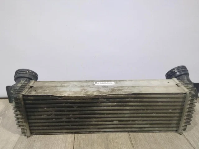 Интеркулер для BMW X5 Е70 2006-2013 на фотографиях