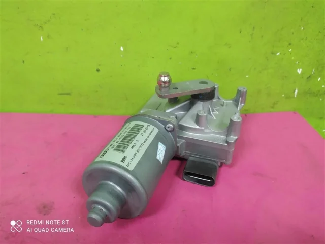 Мотор стеклоочистителя для Audi Q7 4L 2005-2015 на фотографиях