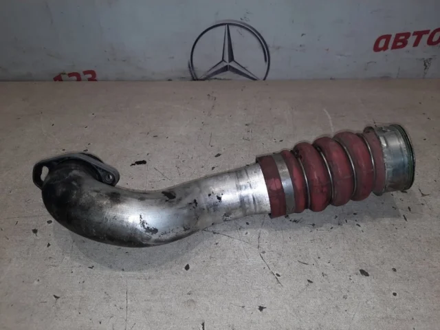 Патрубок интеркулера для BMW X5 Е70 2006-2013 на фотографиях